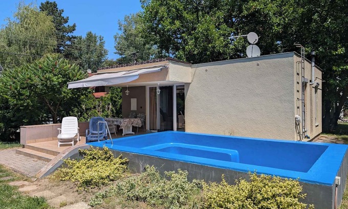 Siofok House | Holiday home with air conditioning, pool, terrace and WiFi