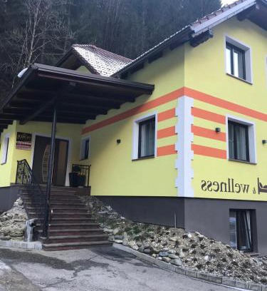 Prevalje House | Double Room with