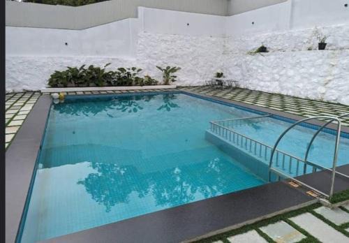 Ettumanoor House | Swimming Pool Naalkett Tharavad Villa with nice Ambience