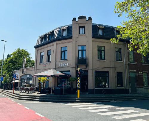 Zelzate Hotel | LIMO