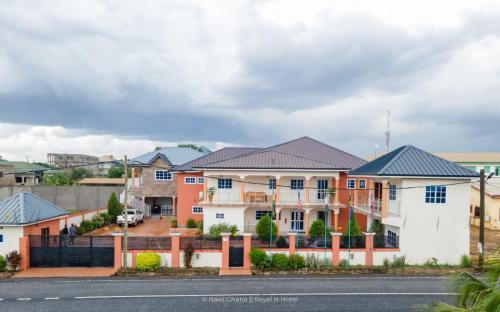 Pokuase Hotel | Royal N Hotel