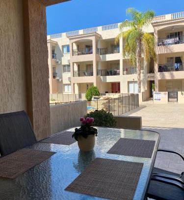 Old Town Apartment | Royal Seacrest apartment with garden G5