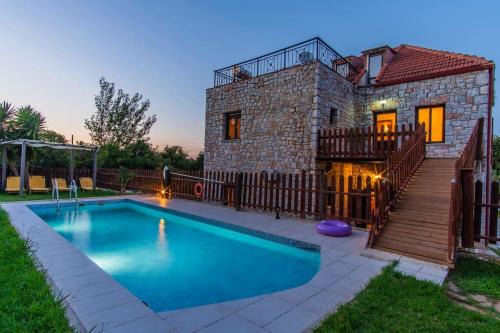Agia Villa | Villa Vicina - In Platanias and 4min by the beach